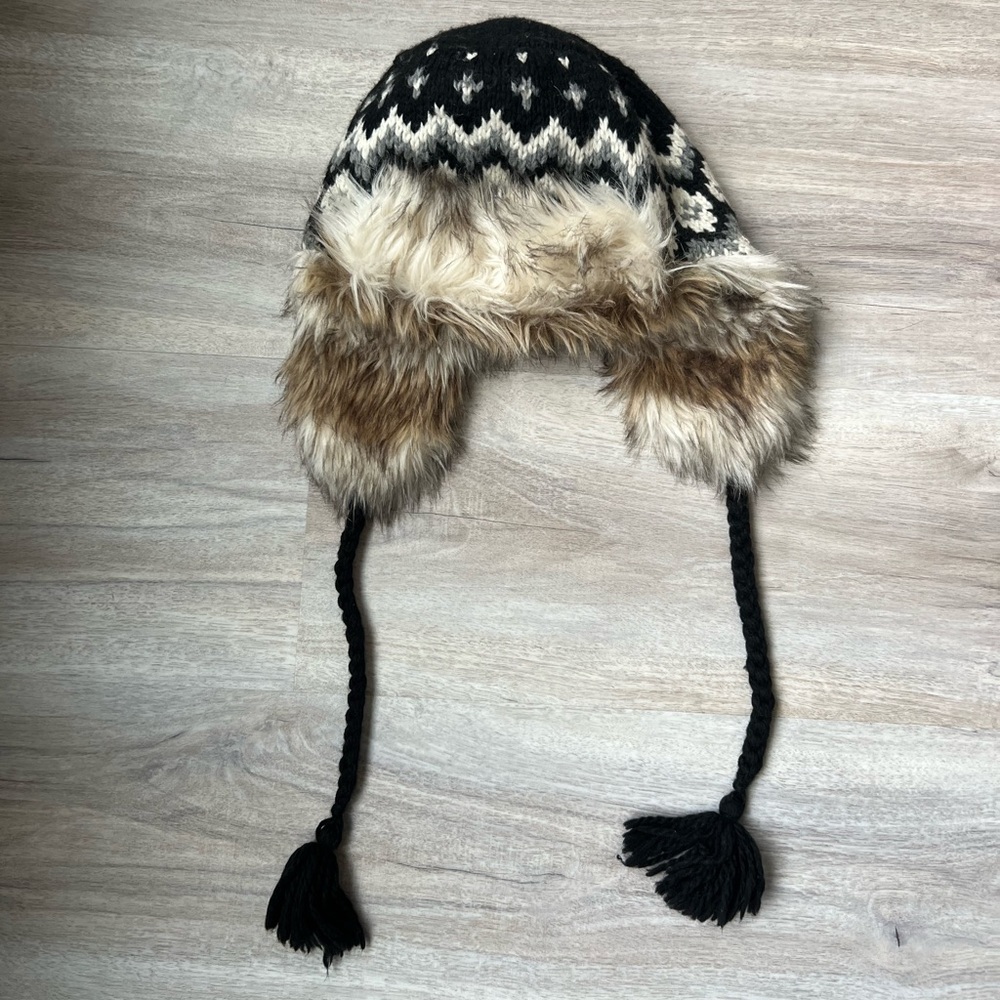 NWOT AERIE WINTER HAT